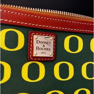 Dooney & Bourke NCAA Oregon Continental Wristlet